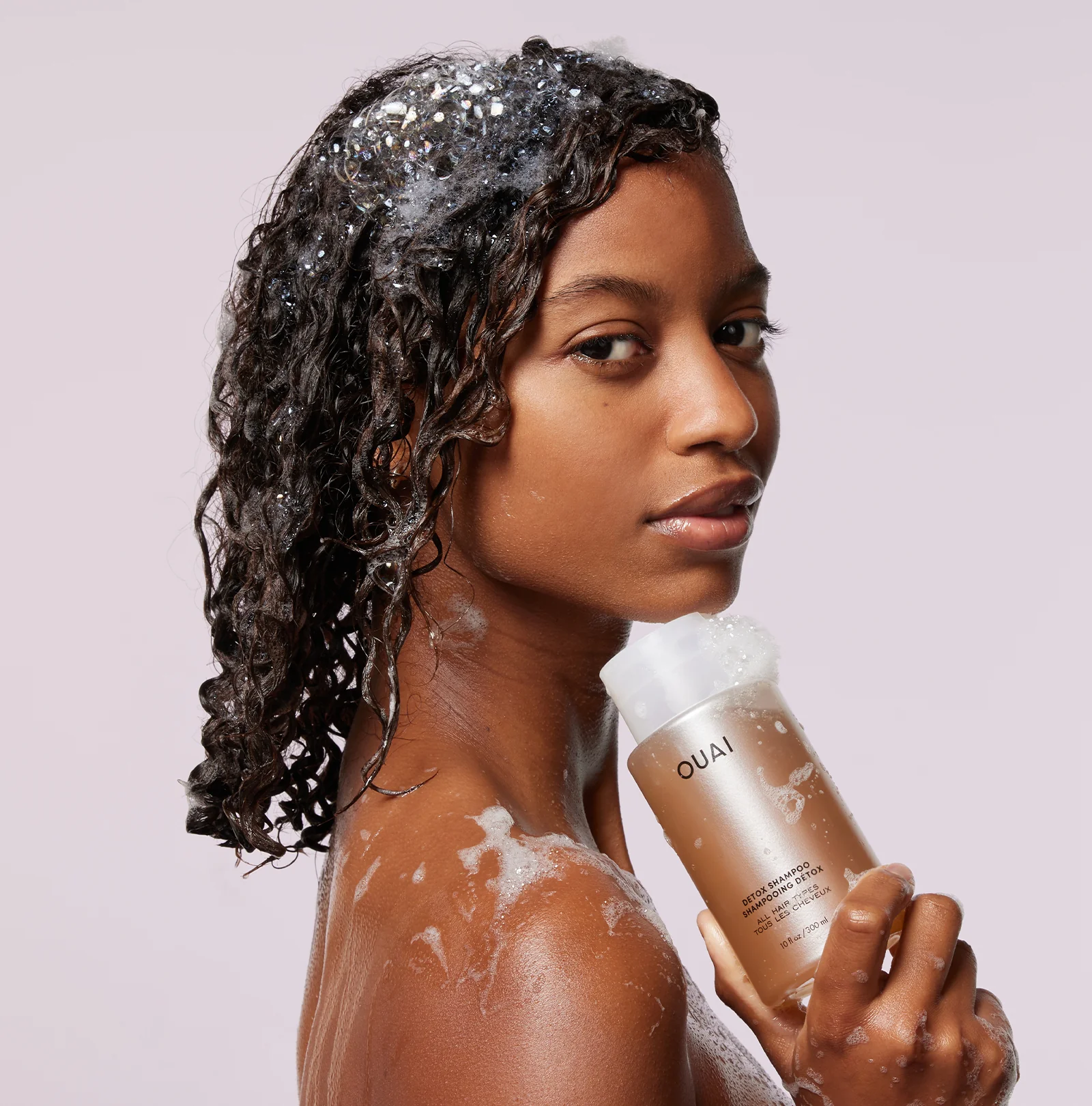 MEET ME ON MELROSE SET - Image 3